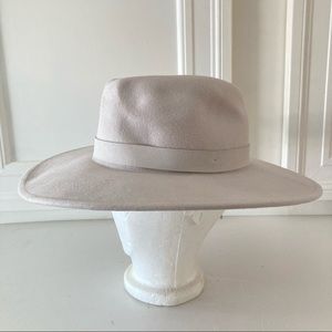NWT Free People Beaumont Suede Band Moon Felt Hat